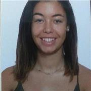 Doy clases de danza particulares o a pequeños grupos de niñas que estén interesadas en aprender a bailar o en mejorar su técnica